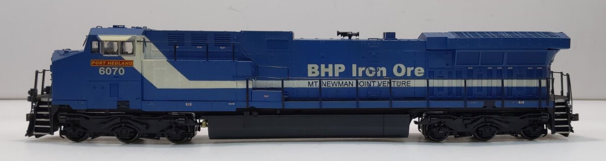 Broadway Limited 689 HO BHP Iron Ore GE AC6000CW Diesel Loco #6070 w/ DCC & SND