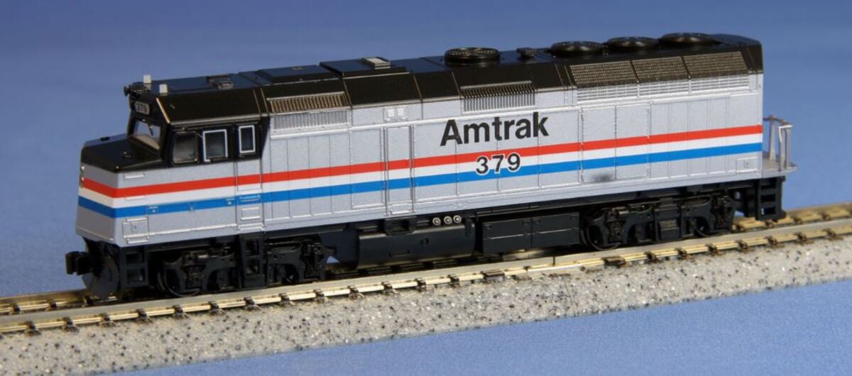 Kato 176-6103 N Scale Amtrak/Phase III F40PH Diesel Locomotive #379