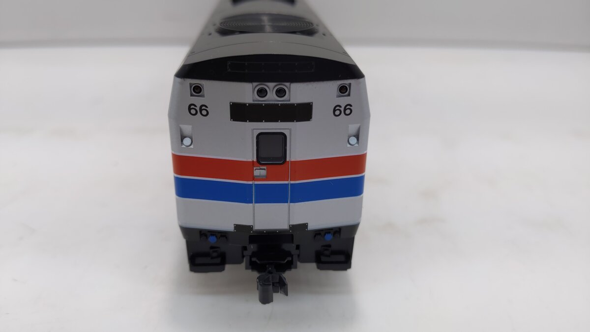 Kato HO Scale ~ Amtrak Phase V Late ~ GE P42 Genesis #17 ~ 37-6117