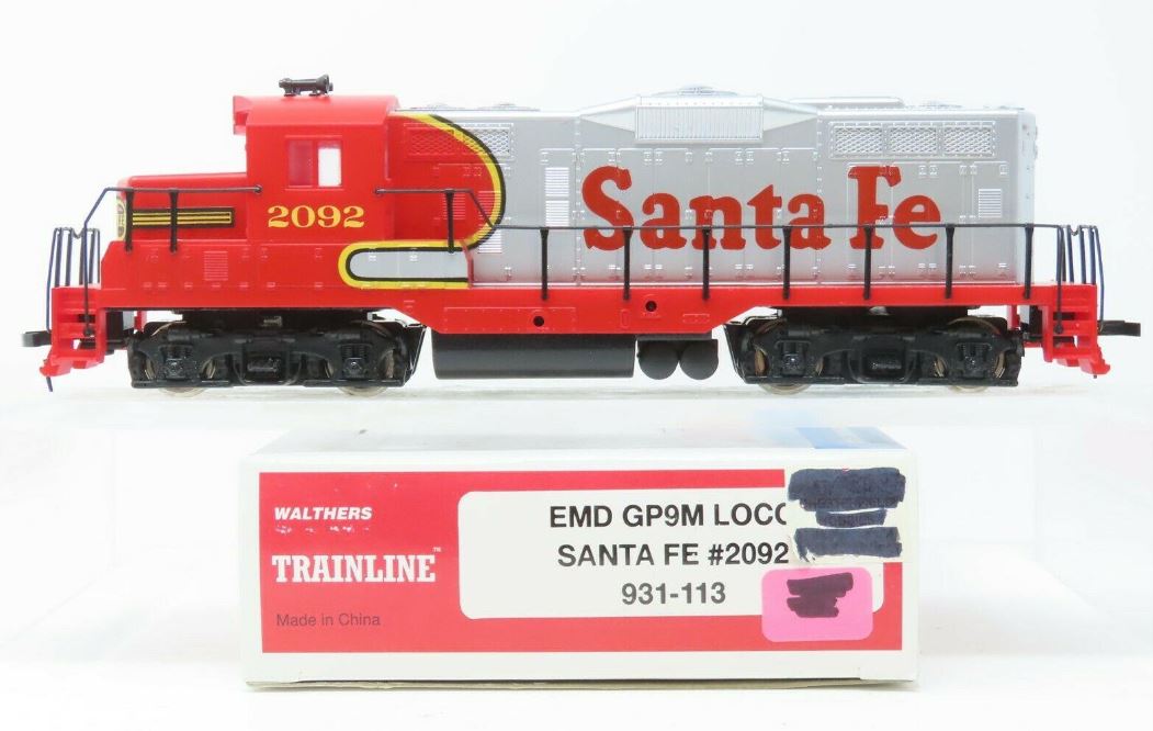 Walthers 931-113 HO Santa Fe EMD GP9M Diesel Locomotive Standard