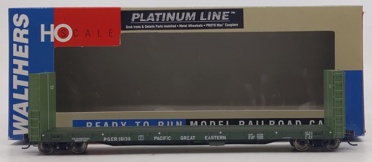 Walthers 932-40066 HO Scale PGE Canadian 50' Bulkhead Flat Car #16138