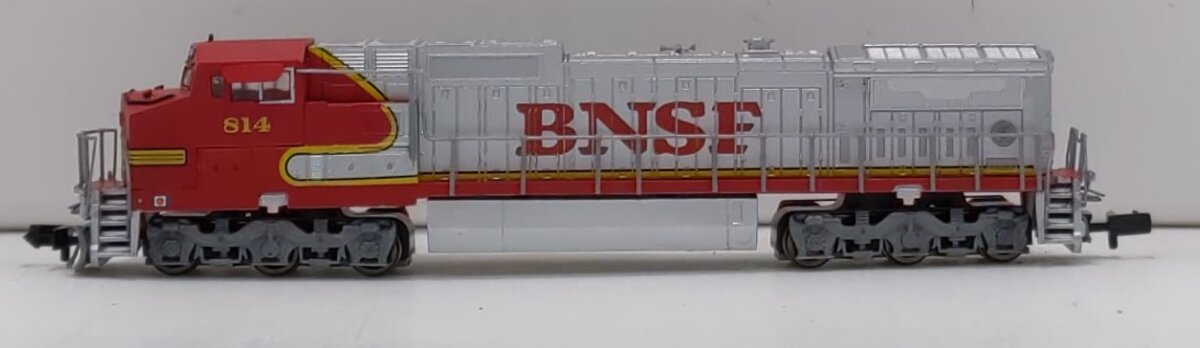 OBO..N Scale Bachmann Spectrum GE Dash-8 popular CW40 Diesel Locomotive BNSF