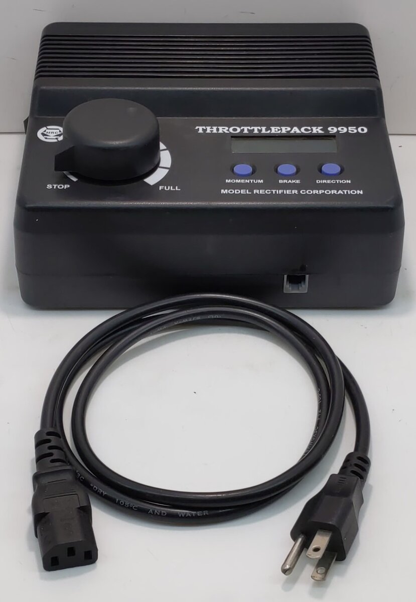 MRC 0001320  Throttlepack 9950 Train Controller with LCD Meters