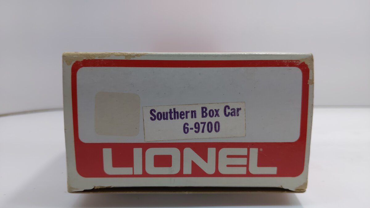 Lionel 6-9700 O Gauge Southern 'Serves The South' Box Car #9700