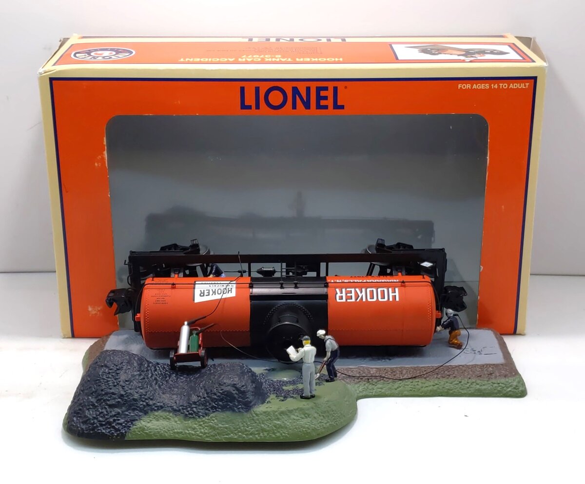 Lionel 6-37977 O Hooker Tank Car Accident