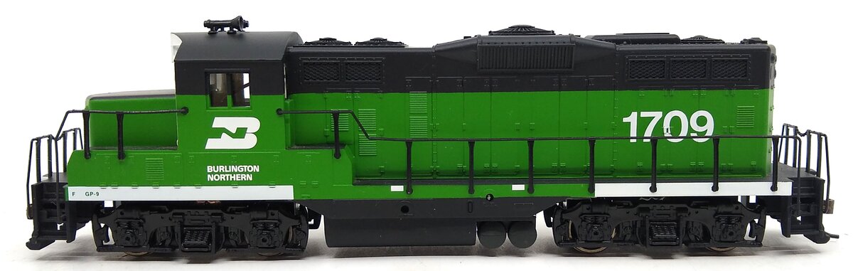 Buy Walthers Trainline Burlington Northern GP9M #1079 Locomotive 931-101