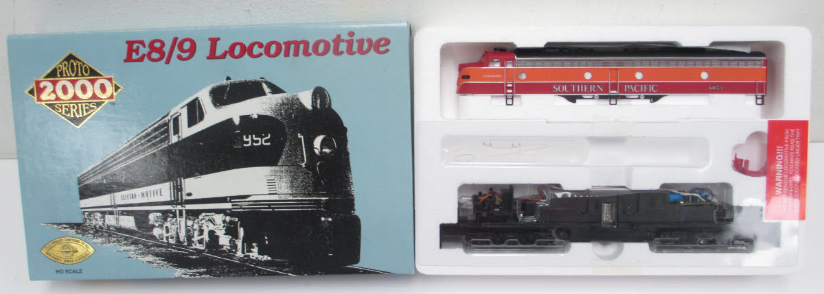 Proto 2000 8048 HO Scale Southern Pacific EMD E8/9 Diesel Locomotive # 6054