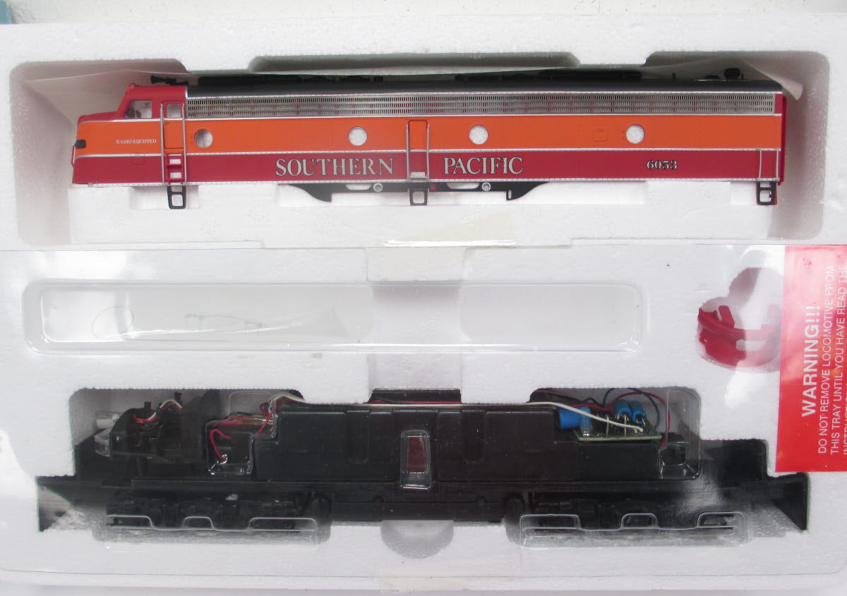 Proto 2000 8047 HO Life-Like Southern Pacific EMD E8/9 Diesel Locomotive # 6053