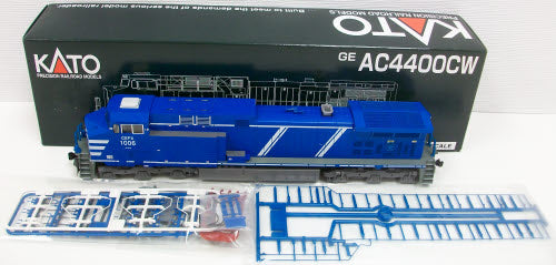 Kato 37-6431 HO Scale CEFX GE AC4400CW Diesel Locomotive #1006