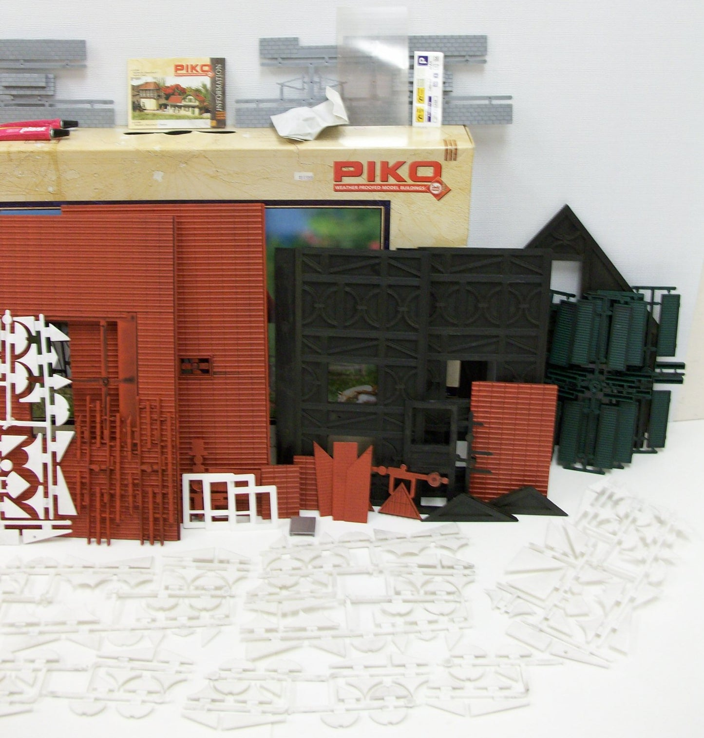 Piko 62053 G Scale Frank's Timbered House Buidling Kit