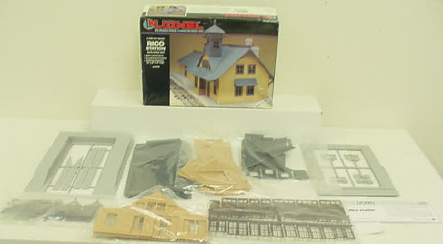 Lionel 6-62709 O Scale Rico Station Kit