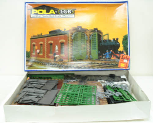 Pola 911 G Scale LGB  Double Locomotive Shed Kit